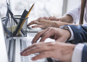 Lenovo ThinkPad P73 jest niesamowitym komputerem, który osiąga bez najmniejszych problemów to, o czym inne modele mogą tylko marzyć